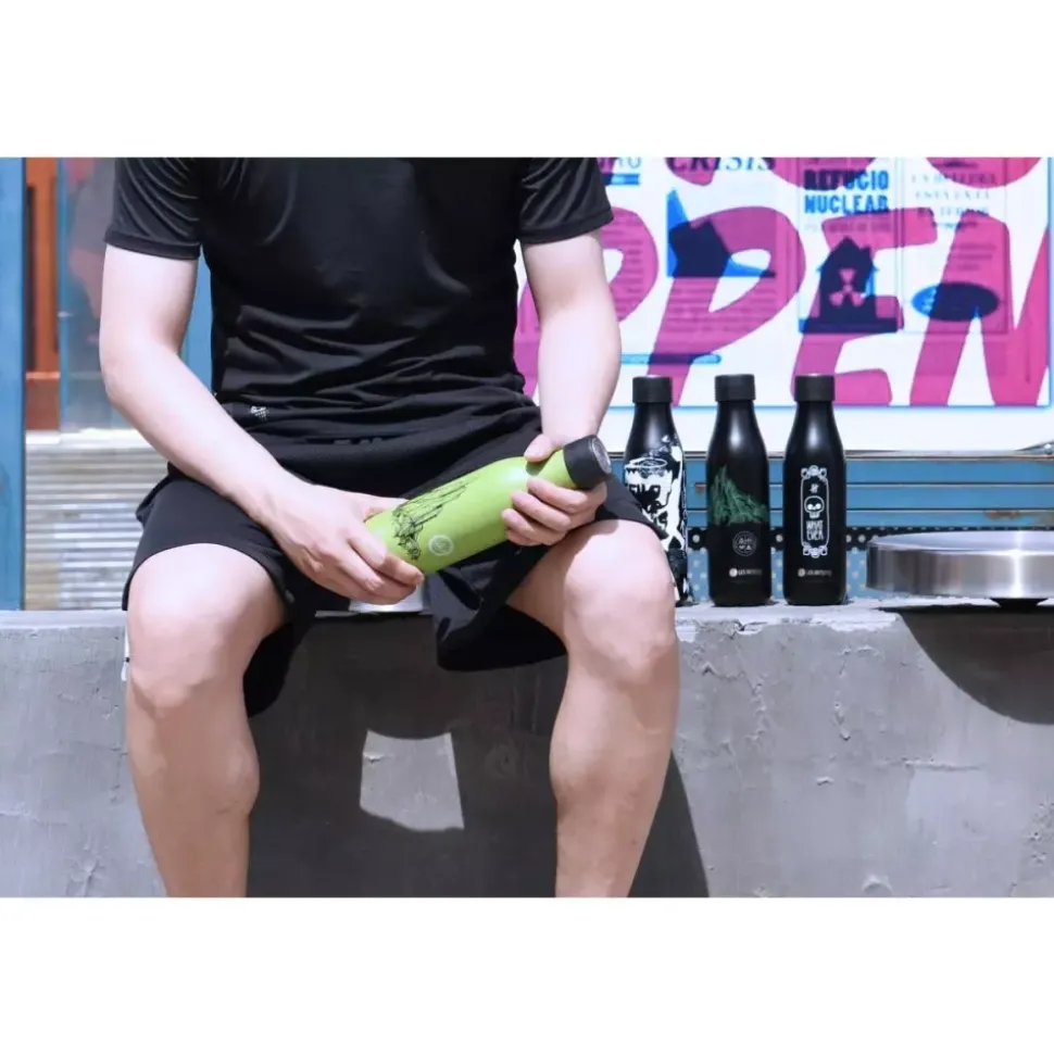 Bottle Up Design Svart What Ever Limited edition Termoflaske 0,5 l