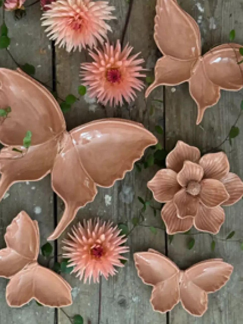 Garden Fat Sommerfugl Brique M