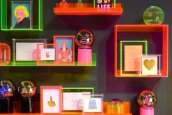 Glowmance Lysende Kule Med Neonlys - Love