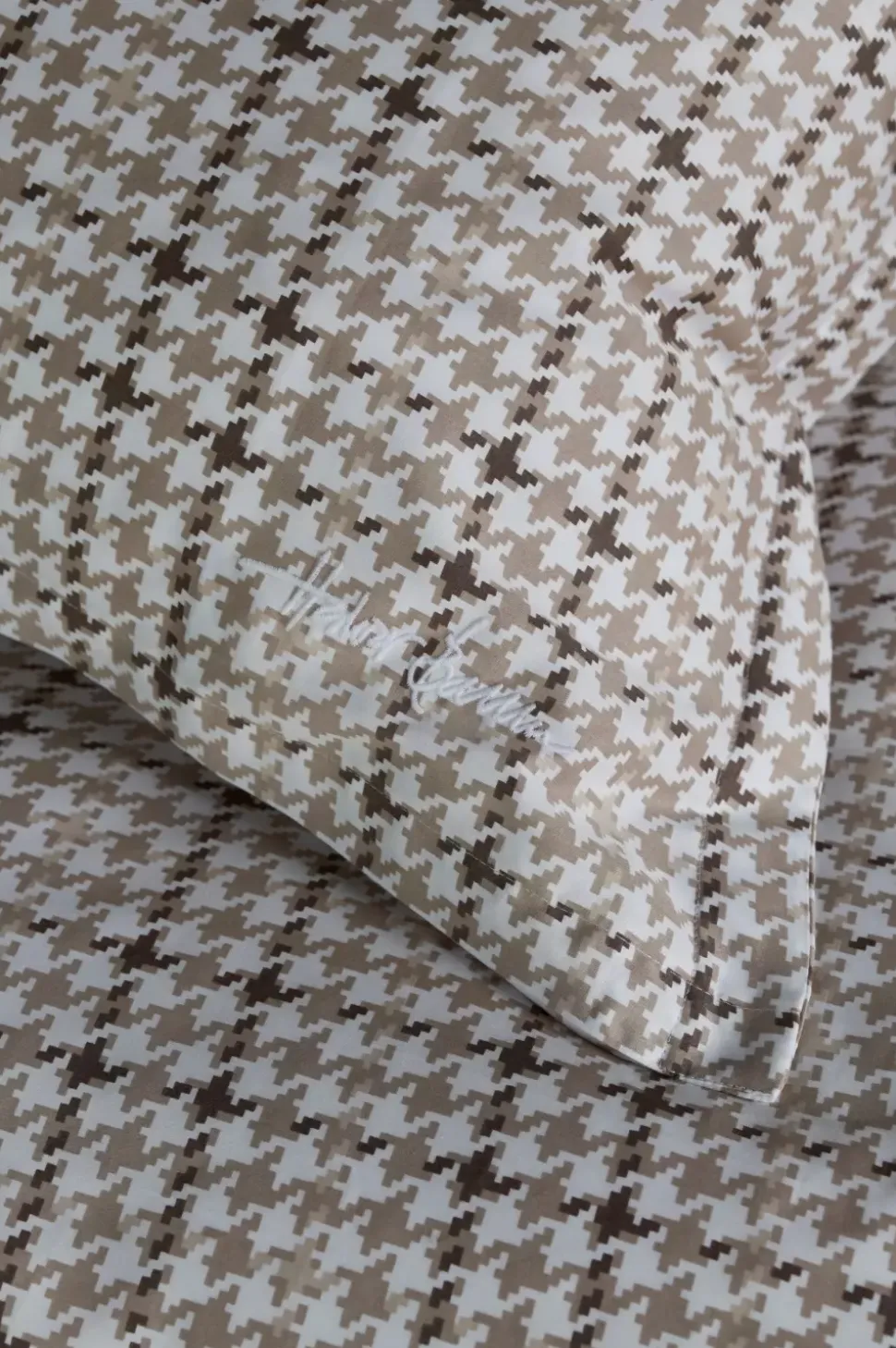 Halvor Bakke Chateau Roubine sengesett 140x200/50x70 Beige / Pure cashmere