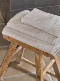 Halvor Bakke Clifton håndkle 70x140 Beige / Pure cashmere