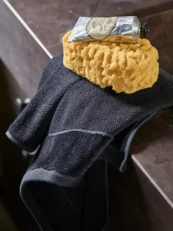 Halvor Bakke Clifton håndkle 70x140 Sort / Black