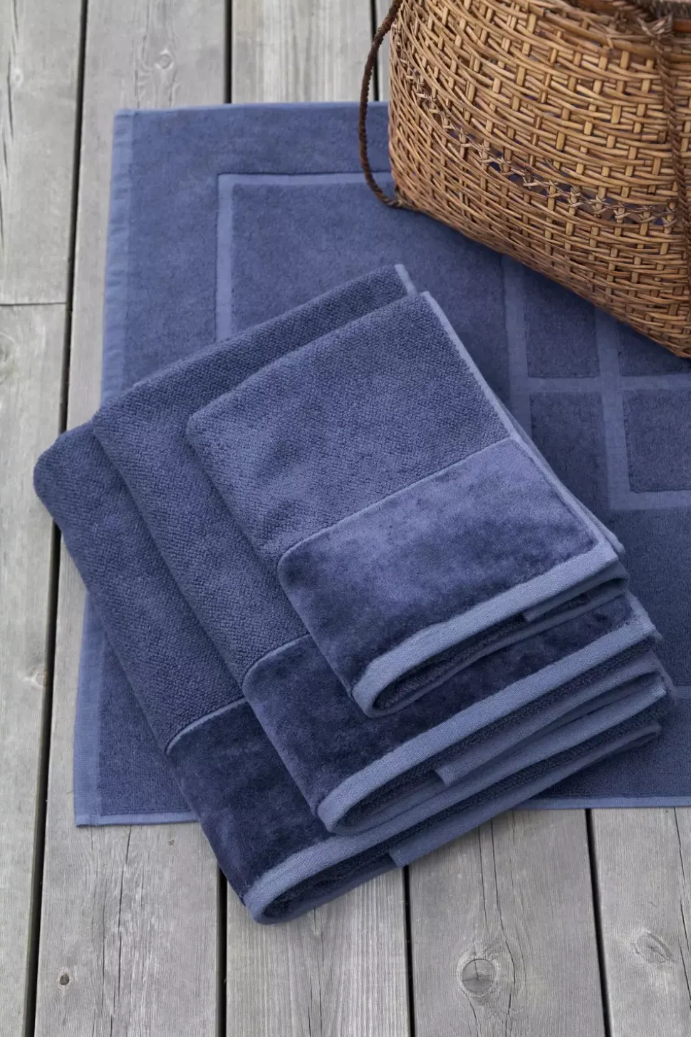 Halvor Bakke Clifton håndkle 50x100 Blå / Midnight blue