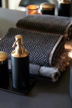 Halvor Bakke La Grave Håndkle 70x140 Brun / Muldvarp