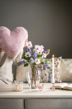 Hennie Vase