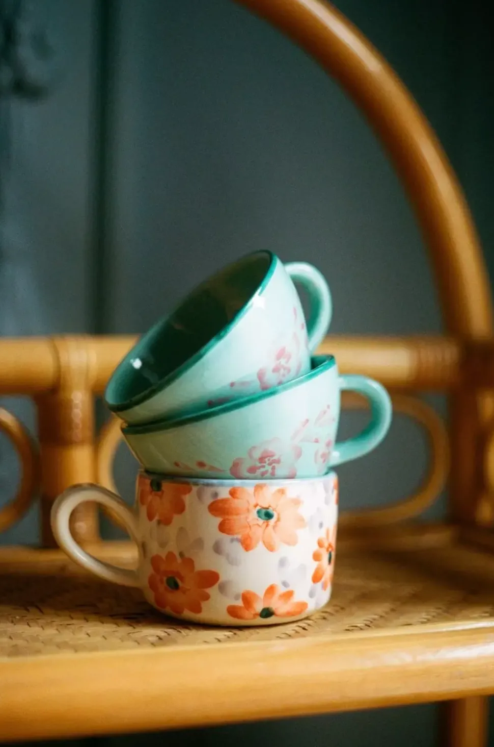 Håndmalt Cappuccinokopp Oransje Blomster