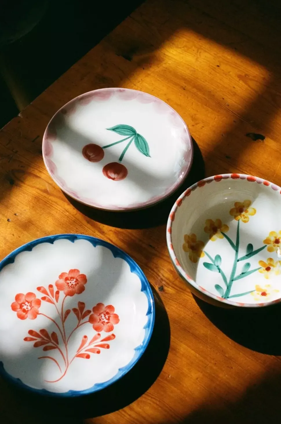 Håndmalt Kakeasjett Vintage Blomster