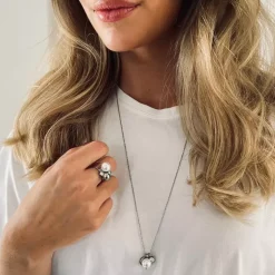 Joyce Langt Smykke Sølv