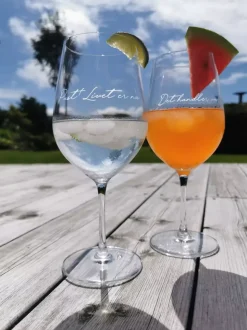Lykketegning Rødvinglass Nyte