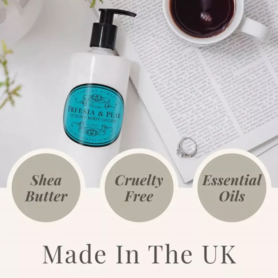 Naturally European Bodylotion Fresia/Pære