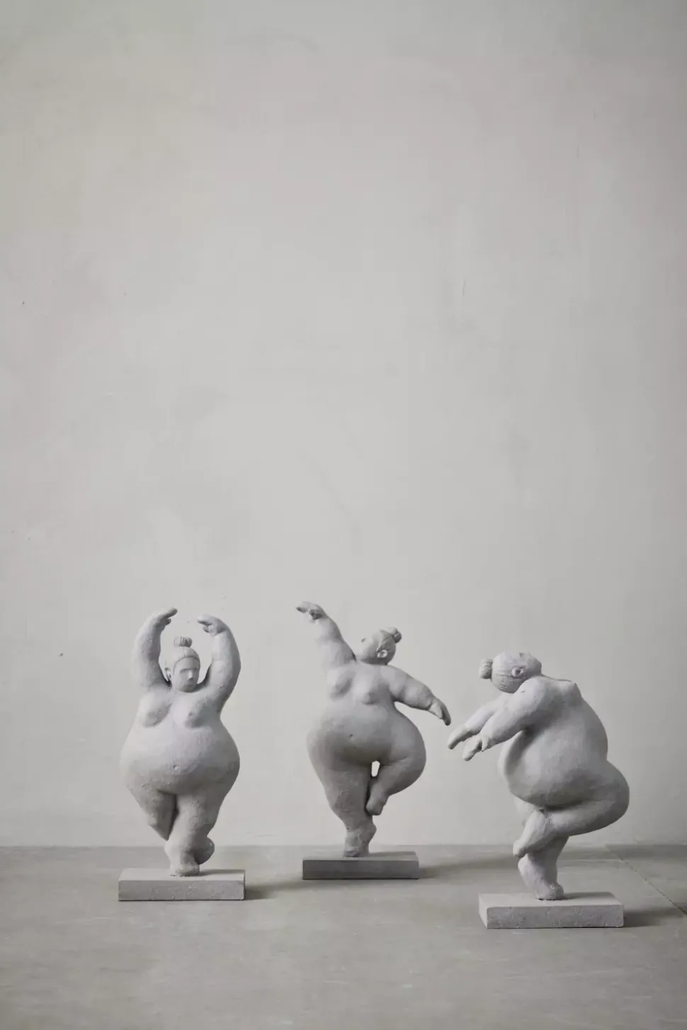 Serafine Figur Grå H28.8 cm