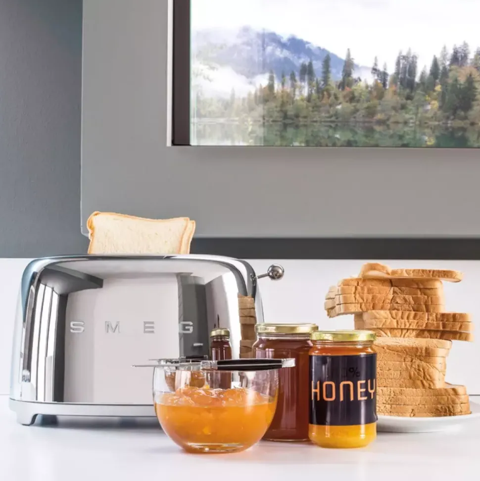 Smeg Brødrister 950W Krom