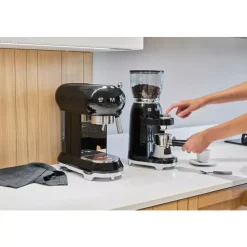 Smeg Kaffekvern 150 W Svart