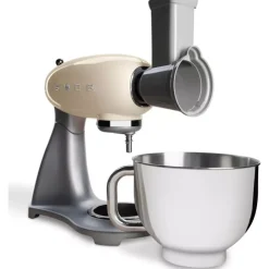 Smeg Kjøkkenmaskin 4,8 l Krem Stålfot