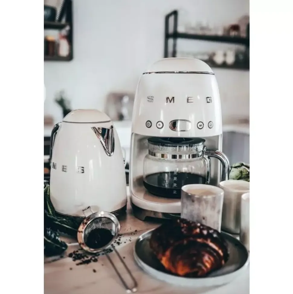 SMEG - KLF03 - Vannkoker - 1,7 l