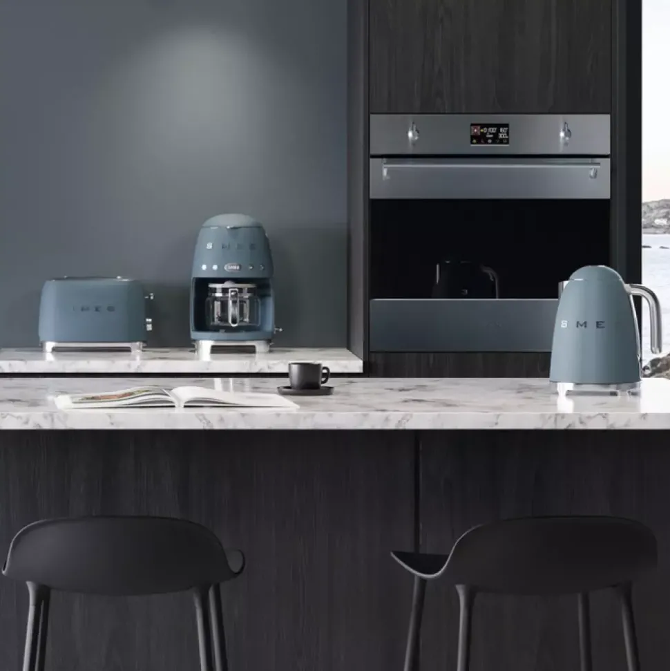 SMEG - KLF03 - Vannkoker - 1,7 l Blå
