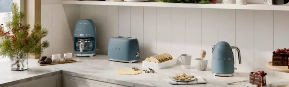 SMEG - KLF03 - Vannkoker - 1,7 l Blå