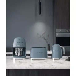 SMEG - KLF03 - Vannkoker - 1,7 l Blå