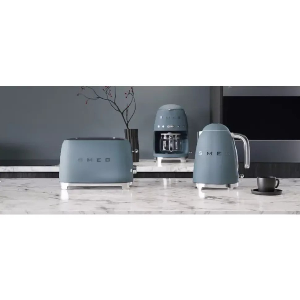 SMEG - KLF03 - Vannkoker - 1,7 l Blå