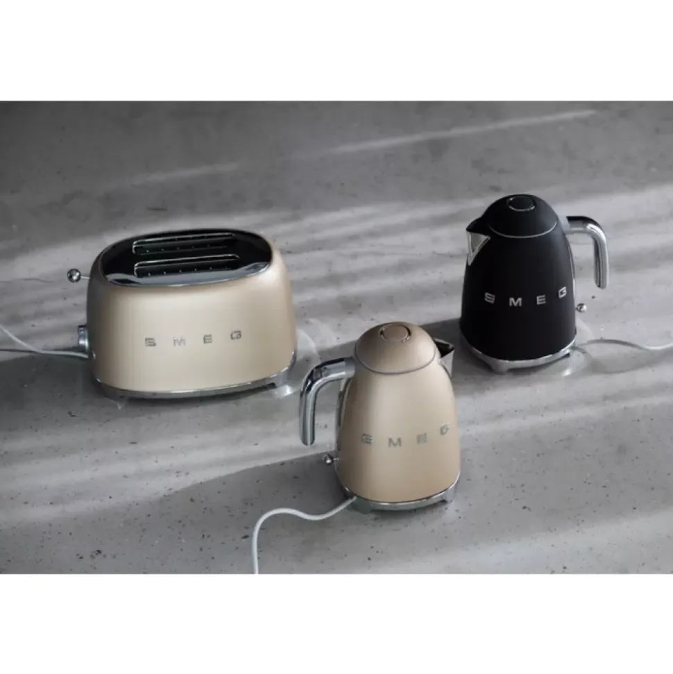 SMEG - TSF01 - Brødrister Gull