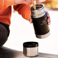 Stanley Classic Mattermos 700ml Svart