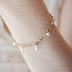 Tynt Armbånd, Lilies & Pearls