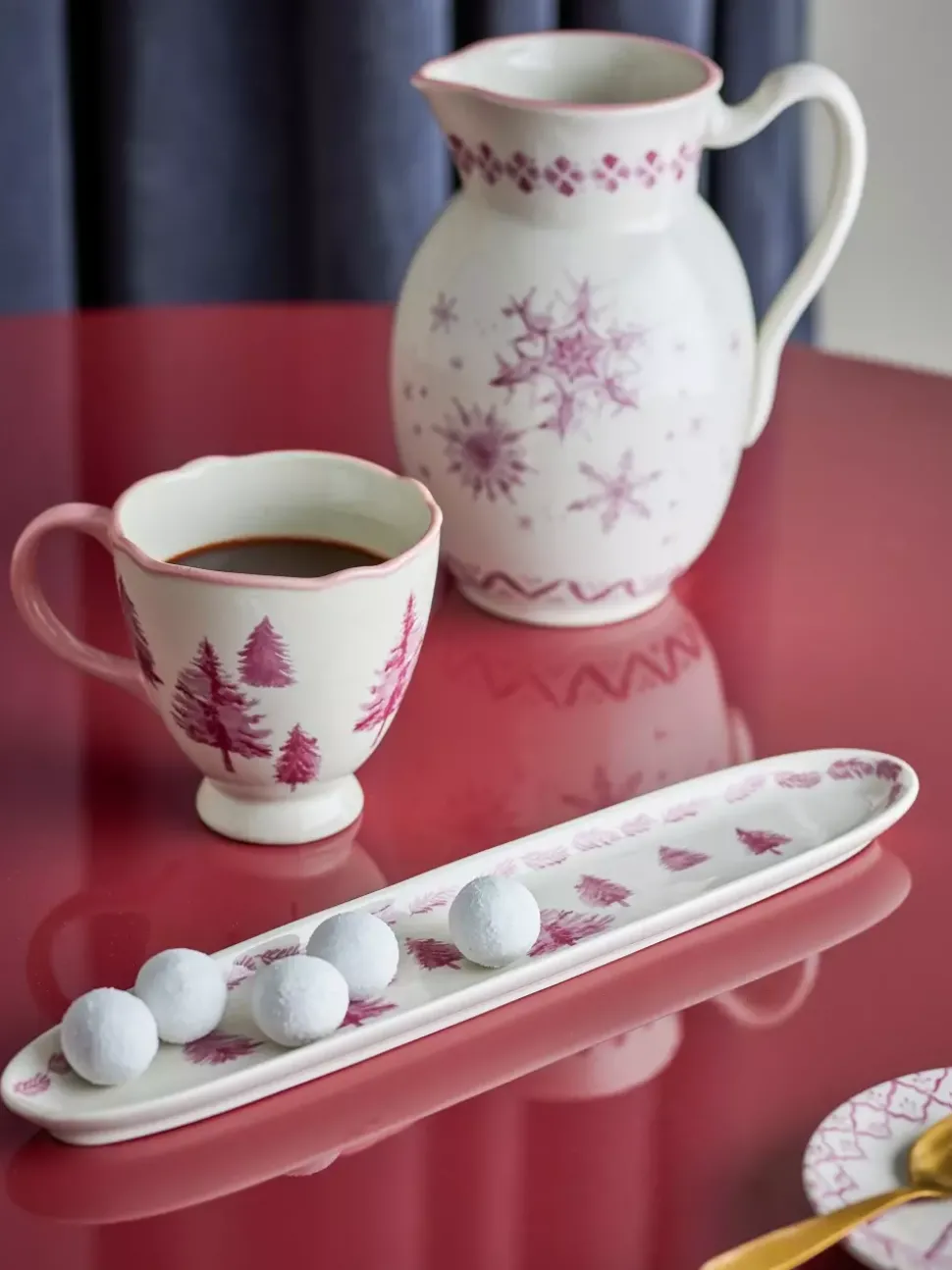 Wonderland Serveringsfat Rosa Keramikk